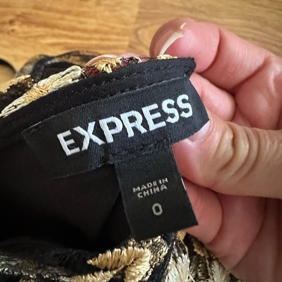 EXPRESS Black Floral Mini Dress Size 0 Tulle - Picture 5 of 15